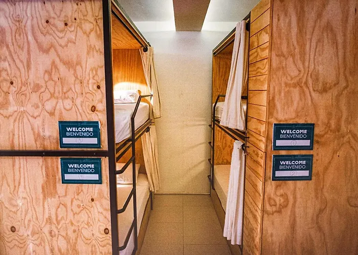 Nomads & Rooftop Pool CancunHostel